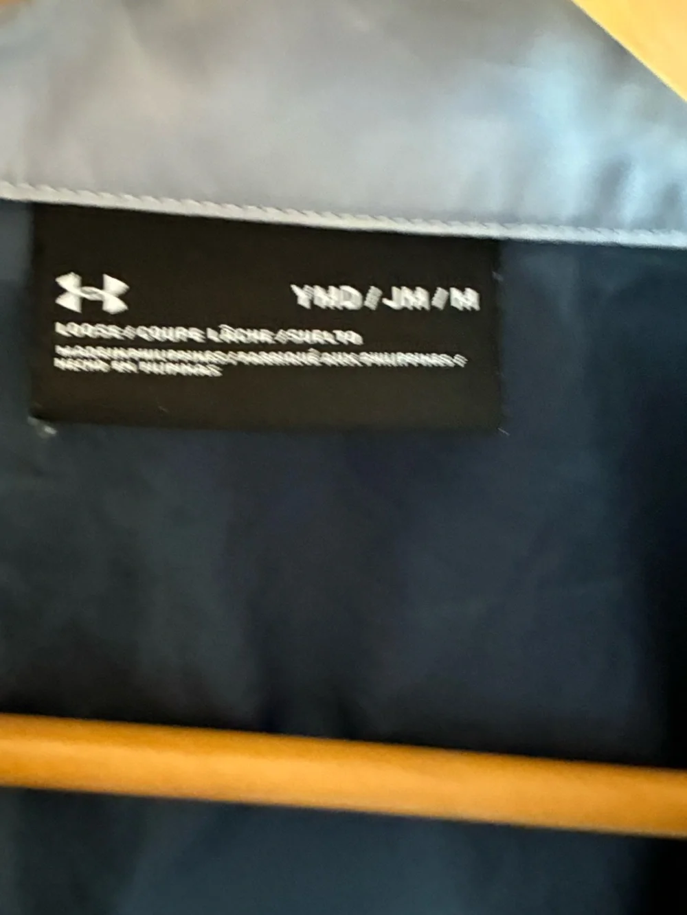 UNDER ARMOUR boys full zip wind jacket - Picture 9 of 9